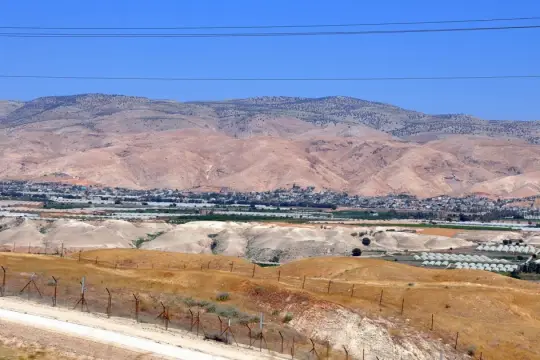 المزارع الاستيطانية الرعوية في الضفة الغربية.. أداة إسرائيلية للضم والسيطرة على الأرض تحت غطاء "الأمن الغذائي"