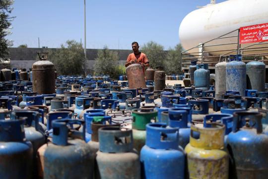دخول شاحنتي غاز طهي لقطاع غزة
