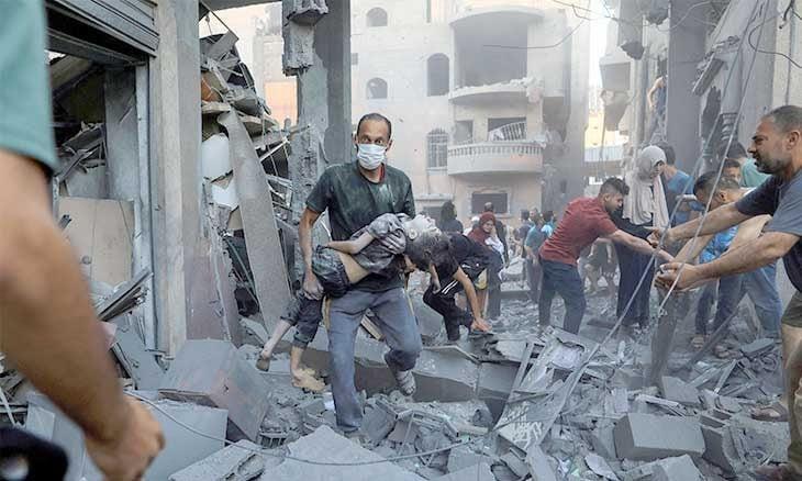 تصعيد دموي وخرق خطير لاتفاق وقف إطلاق النار.. وعمليات الإنقاذ تتواصل وسط دمار واسع