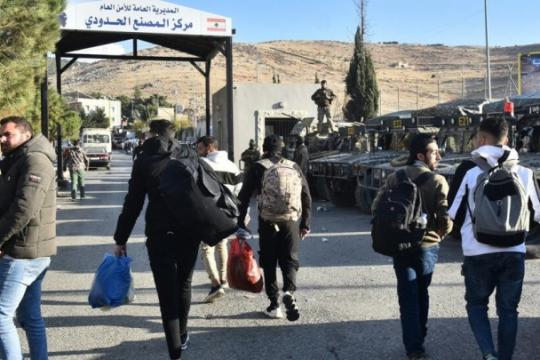 لبنان يمدد التسهيلات للرعايا السوريين واللاجئين الفلسطينيين والعمال المخالفين حتى يونيو 2026