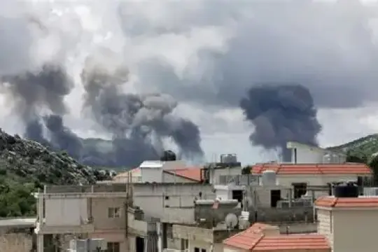 جيش الاحتلال يُنذر سكان قرى لبنانية بإخلاءها تمهيداً لقصفها