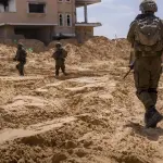 خرجوا من تحت الأنفاق.. إسرائيل تزعم القضاء على "خلية إرهابية" في رفح