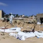 الاحتلال يحتجز جثامين 99 شهيدًا من الحركة الأسيرة