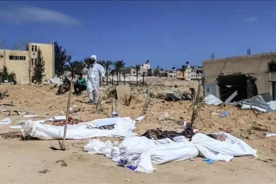 الاحتلال يحتجز جثامين 99 شهيدًا من الحركة الأسيرة