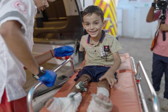 منظمة الصحة العالمية: أكثر من 43 ألف مصاب بإعاقات دائمة في غزة وسط انهيار خدمات التأهيل