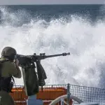 صيادو غزة .. إبحار يعوقه القتل والإعتقال والخسائر بالملايين