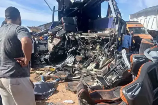 13 قتيلًا وعشرات الجرحى بحادث مروع على طريق القاهرة-أسيوط