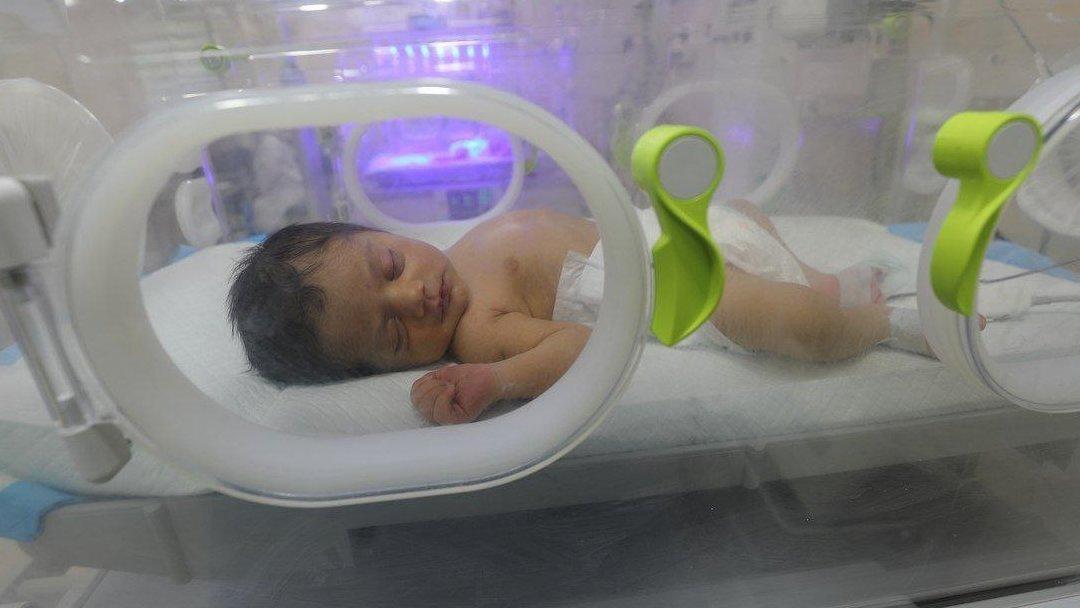 وزارة الصحة تؤكد تحسن أوضاع الأطفال وتثمن الجهود الطبية والإنسانية