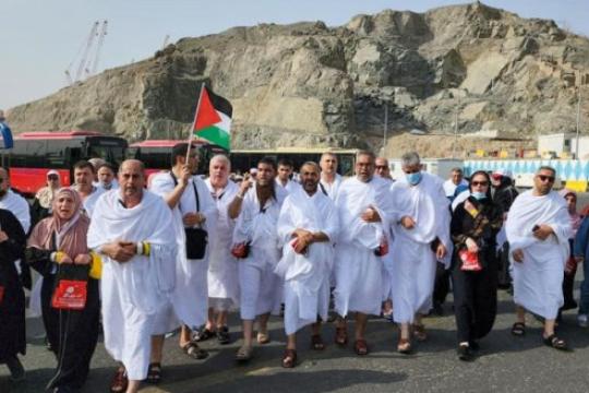 بدء مغادرة أولى دفعات الحجاج الفلسطينيين إلى السعودية