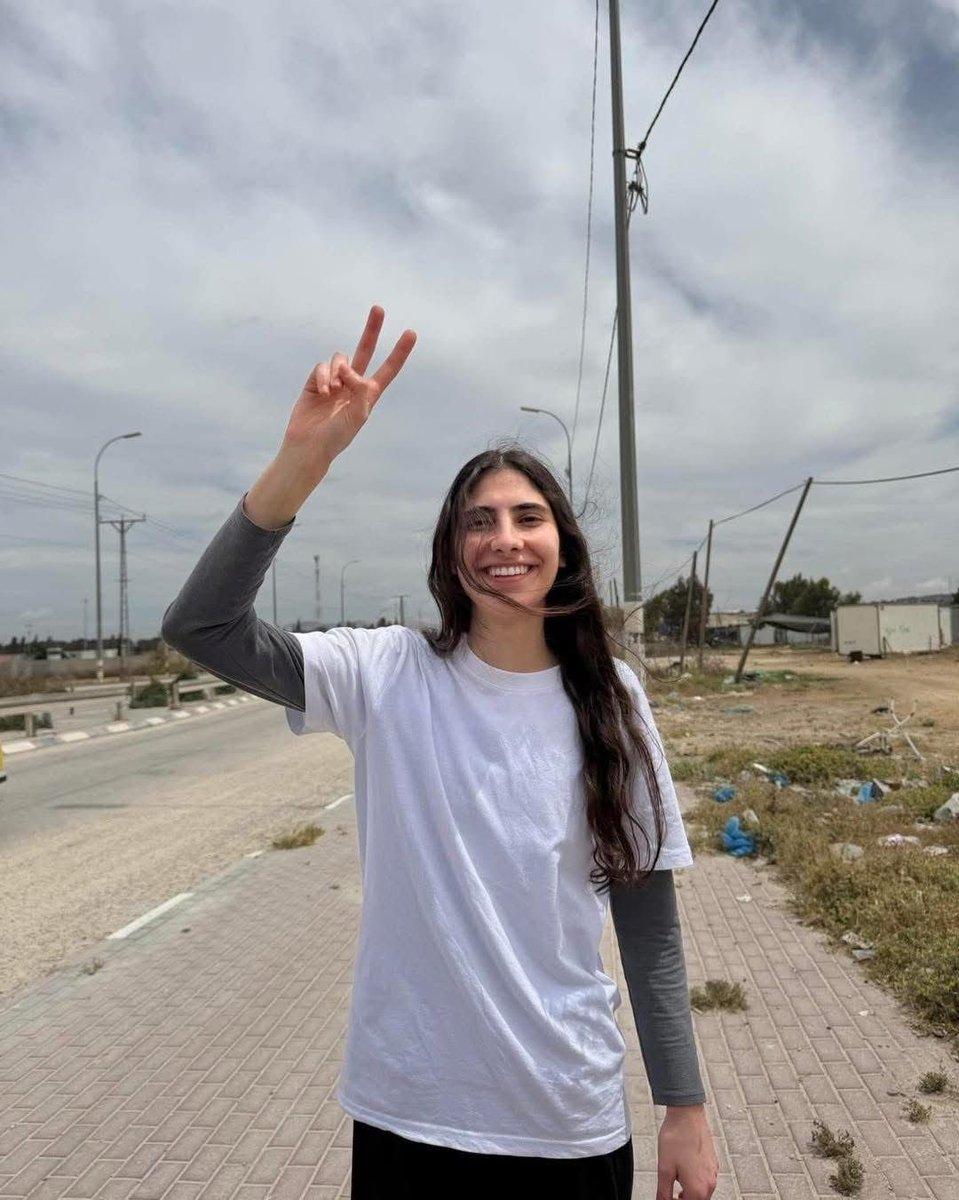 لحظة مؤثرة لعودة الأسيرة المسيحية من بيرزيت وسط انتقادات مستمرة لسياسة الاعتقال دون تهمة