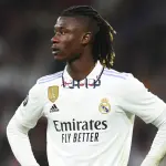 مستقبل كامافينجا مع ريال مدريد يظل غامضاً وسط تقارير عن اهتمام باريس سان جيرمان وأندية إنجليزية