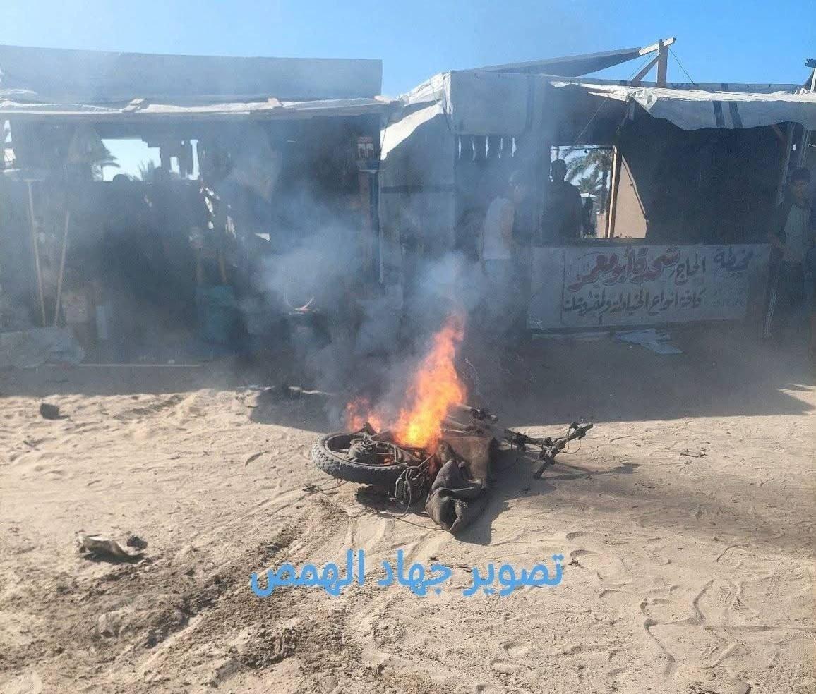 قصف ونسف منازل وإطلاق نار في خان يونس ورفح واستهداف نازحين في المواصي