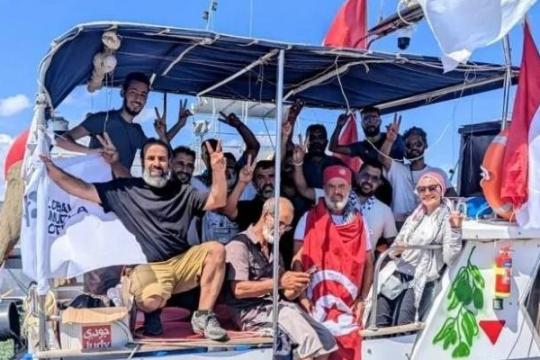 تحقيق يكشف انتهاكات قاسية بحق نشطاء «أسطول الصمود» خلال احتجازهم لدى الاحتلال الإسرائيلي