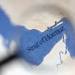 إيران توافق على مرور سفن اليابان عبر مضيق هرمز بعد مشاورات ثنائية