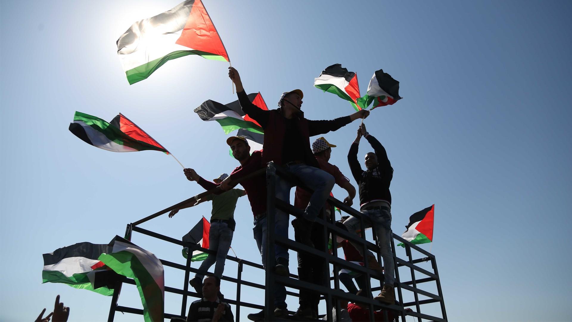 لبحث سبل إنهاء الانقسام ومعالجة القضايا الوطنية