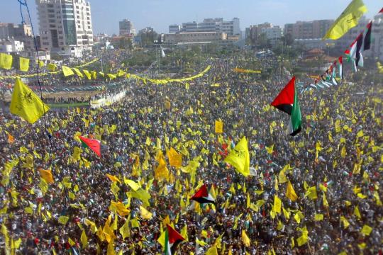 حركة فتح تشيد بدور المرأة الفلسطينية
