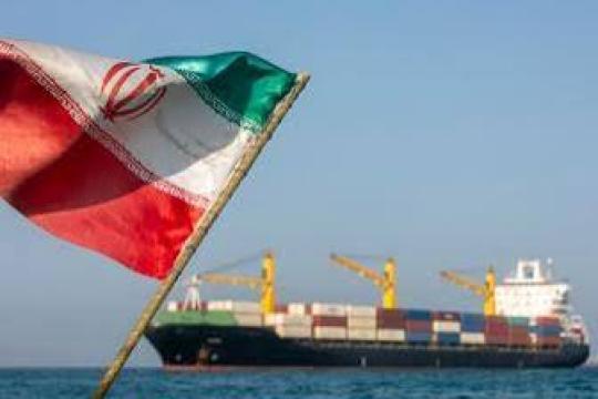 إيران: مضيق هرمز مغلق والعبور منه مشروط بالتنسيق مع قواتنا