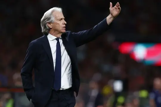 جيسوس يفتح الباب أمام عودة رونالدو إلى منتخب البرتغال