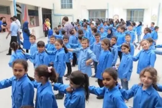 «أشد» ينتقد ترتيبات «أونروا» التعليمية في لبنان ويحذر من تقليص المدارس