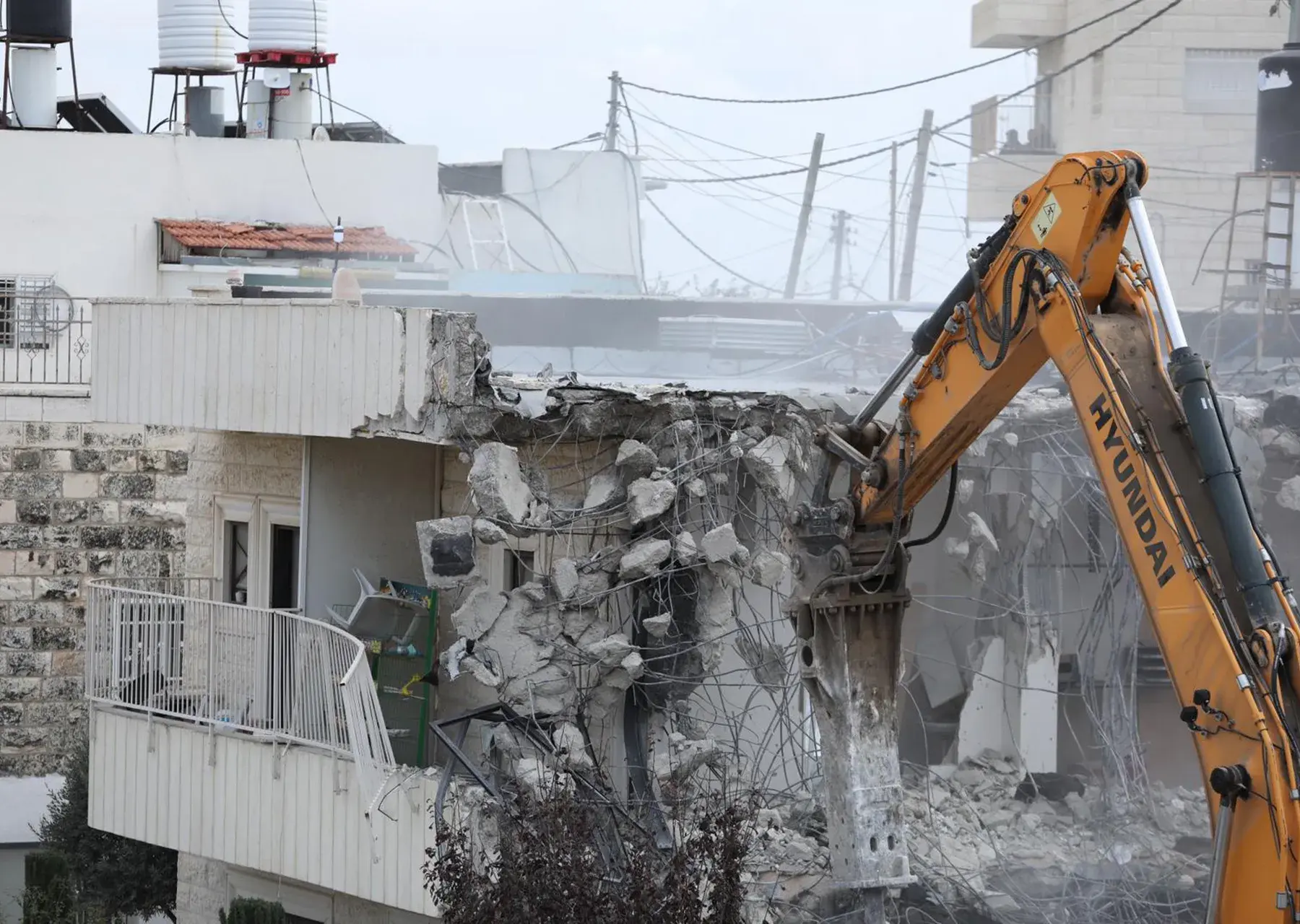 تشريد 13 عائلة مقدسية ضمن تصعيد ممنهج يستهدف الوجود الفلسطيني في القدس