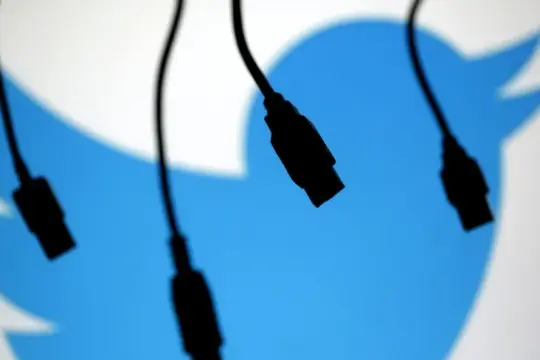 منصة «إكس» تُنهي استخدام نطاق «twitter.com» وتدعو المستخدمين لتحديث إعدادات الأمان قبل 10 نوفمبر