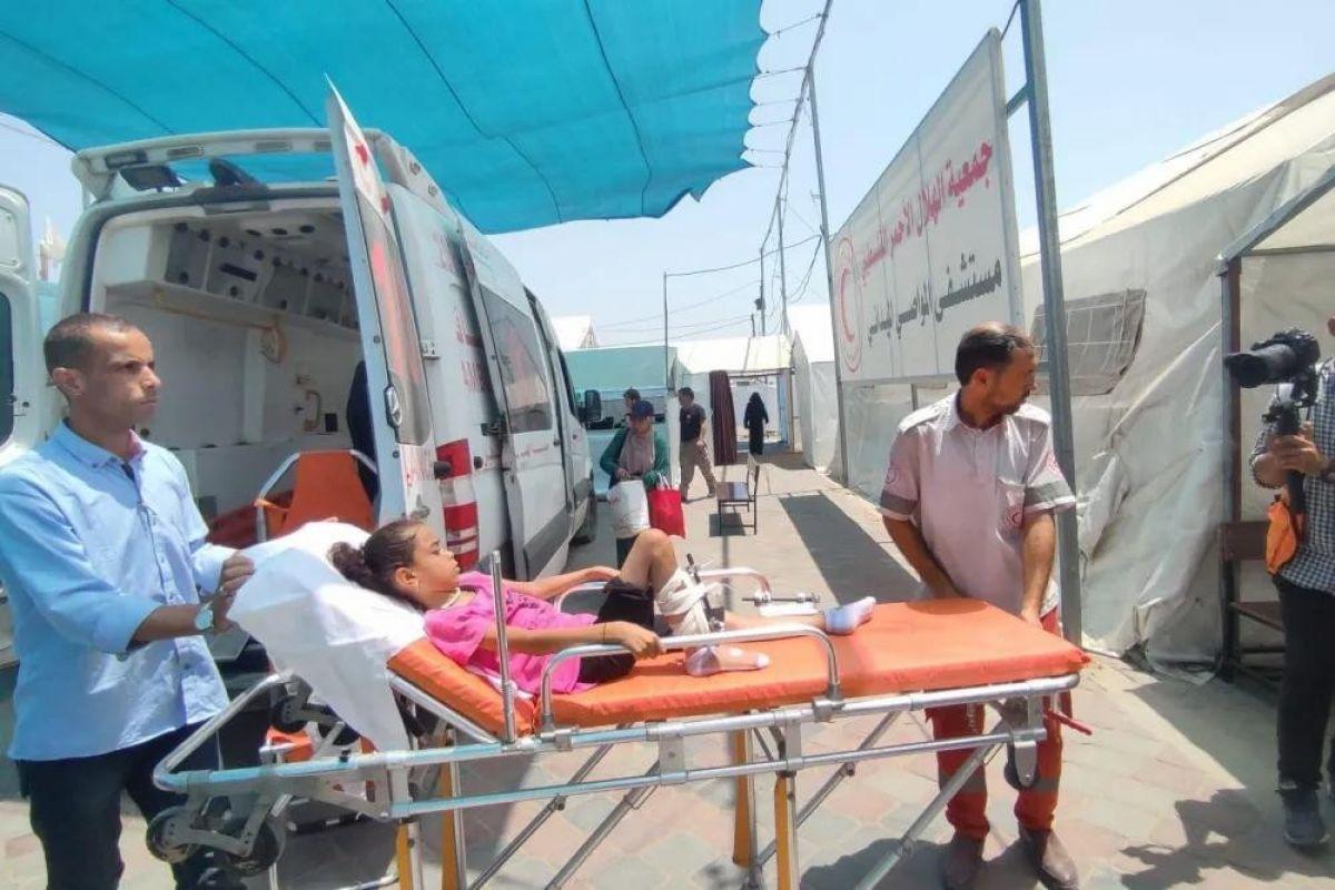 تيدروس أدهانوم يشدد على ضرورة تعزيز النظام الصحي وإعادة فتح مسار الإحالة الطبية إلى الضفة الغربية