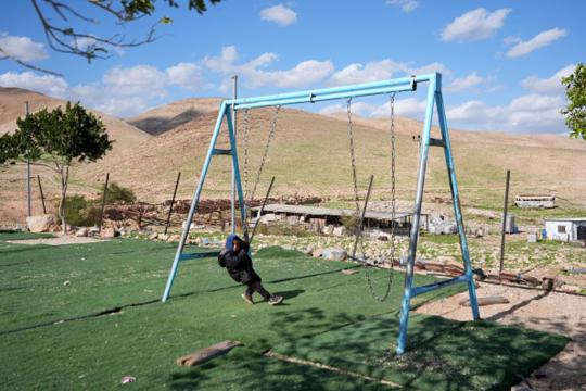 استشهاد طفلين وإصابة ثلاثة بانفجار لغم من مخلفات الاحتلال في الأغوار الوسطى