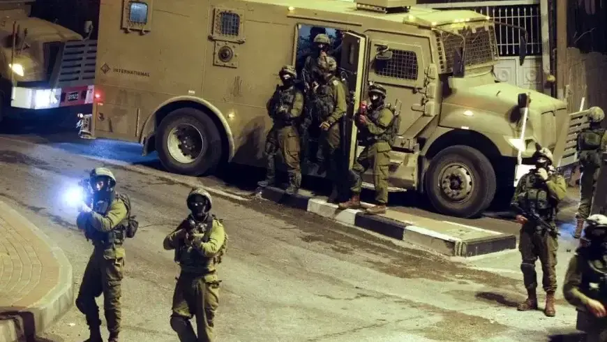 مداهمات واسعة في دير الغصون وبلعا واكتابا وذنابة وسط انتشار للقوات الراجلة وتحليق طائرات تصوير