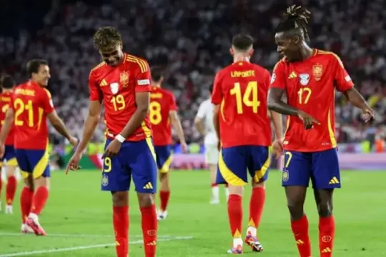 لامين يامال يقود قائمة إسبانيا للمونديال وغياب تاريخي للاعبي ريال مدريد