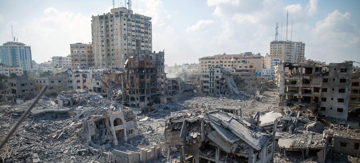 نقيب المقاولين: ركام غزة 60 مليون طن وإسرائيل سرقت رمالها الصالحة للبناء