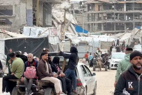 تراجع حاد في إمدادات غزة الإنسانية مع تصاعد التوتر الإقليمي