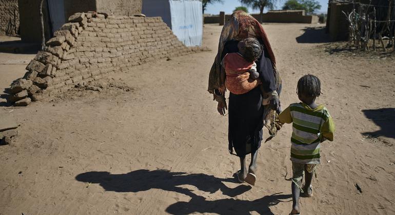 تيدروس غيبريسوس يحذر من كارثة إنسانية ويدعو لزيادة عاجلة في المساعدات الغذائية