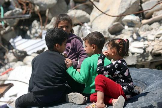 يوم الطفل العالمي: نحو 19 ألف طفل استشهدوا وأصيب 28 ألفا آخرين منذ بداية حرب الإبادة