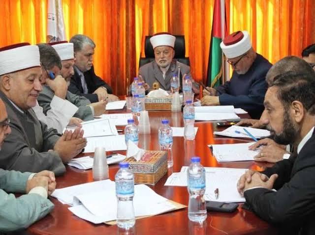 المجلس يرفض الطقوس التلمودية في المسجد ويستنكر استمرار إغلاق الإبراهيمي ومنع الأذان منذ 90 يومًا