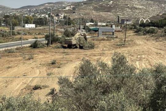 13 اعتداءً إسرائيليًا واستيطانيًا في الضفة الغربية.. استهداف مزارعي الزيتون وقطع 250 شجرة