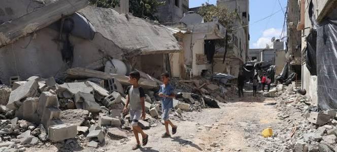 الجهاز المركزي للإحصاء الفلسطيني يرصد انهيارًا غير مسبوق في الصحة والتعليم والاقتصاد والبنية التحتية ويؤكد أن القطاع تجاوز مرحلة الفقر إلى المجاعة