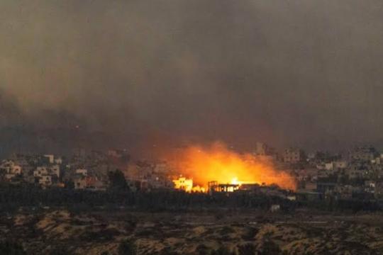 شهيدة ومصابون في قصف مدفعي إسرائيلي استهدف حي الزيتون شرق مدينة غزة