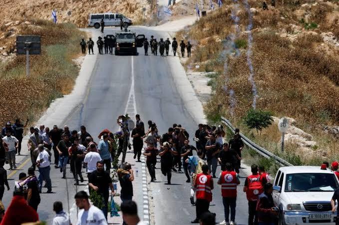 الجيش يحذر المستوى السياسي من تصاعد «الإرهاب اليهودي» وتأثيره في الفلسطينيين، ويطالب بتحرك عاجل لمنع انفجار أمني قد يمتد إلى إسرائيل