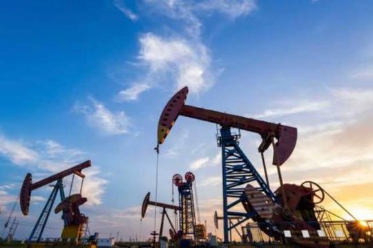النفط يستقر قرب 92 دولاراً وسط تصعيد أميركي للعقوبات على إيران