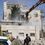 بلدية الاحتلال تجبر مقدسياً على هدم جزء من منزله ذاتياً في سلوان