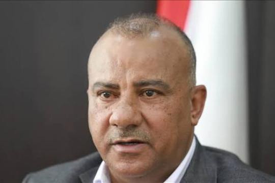 الاحتلال يقتحم منزل الوزير مؤيد شعبان في طولكرم ويخضعه للاستجواب ويهدده بسبب مواقفه المناهضة للاستيطان