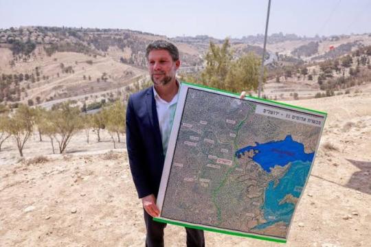سموتريتش استخدم أموال السلطة الفلسطينية ورقة ضغط لتعزيز الاستيطان
