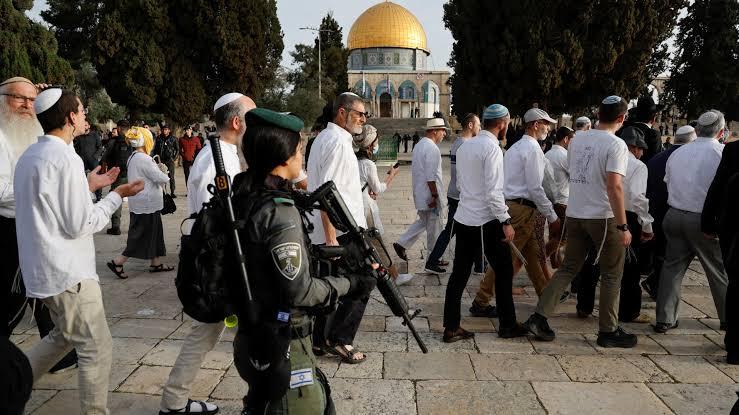 المحافظة تعتبر جريمة الحريق محطة مفصلية في استهداف القدس وتحذر من الاقتحامات والطقوس وتغيير الوضع التاريخي والقانوني القائم