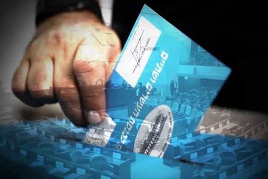 استطلاع «معاريف»: تقلص الفارق بين كتلتي الائتلاف والمعارضة وسط مخاوف أمنية واسعة