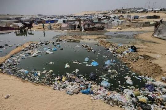 بلديات غزة تحذر من انهيار وشيك للمياه والصرف الصحي بسبب نفاد الوقود