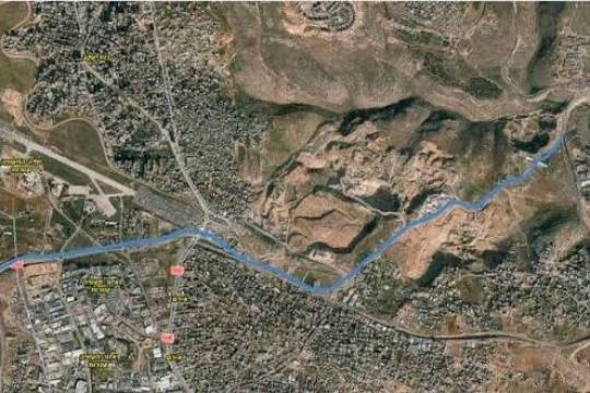 المستوطنون يشرعون بشق شارع استيطاني جديد في بيت عنان شمال غرب القدس