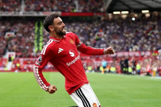 فيديو: مانشستر يونايتد يكتسح إبسويتش بخماسية وبرونو فرنانديز يتألق
