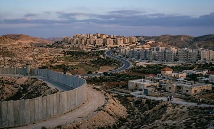 المحكمة اعتبرت أن تنفيذ المخطط لا يزال بعيدًا رغم استمرار الالتماسات ضد المشروع