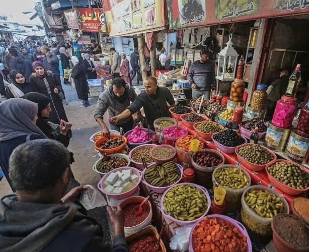 الإحصاء الفلسطيني يطلق مسح إنفاق واستهلاك الأسرة 2026/2027