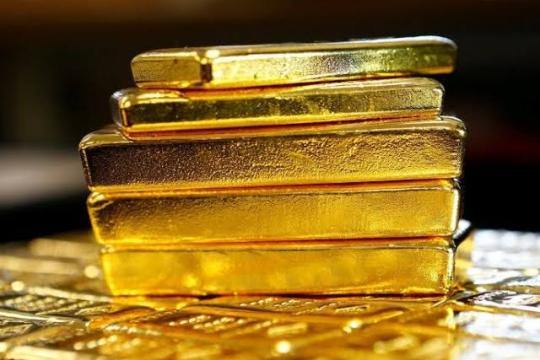 الذهب يستقر قرب 4150 دولاراً مع تراجع رهانات رفع الفائدة الأميركية
